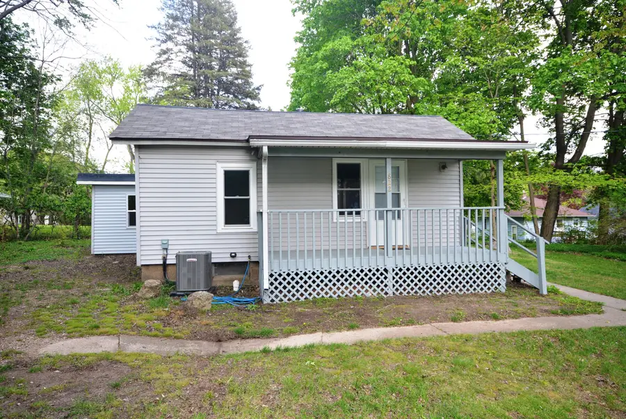 822 N Berrien Street, Albion, MI 49224 - #2