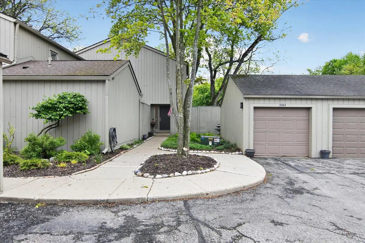 2202 Applewood Court, Ann Arbor, MI 48103 - #1