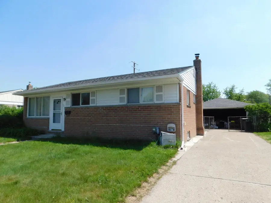 6936 Moccasin Street, Westland, MI 48185 - #2
