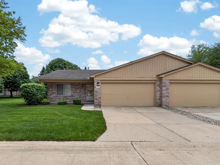 41520 Janet Circle #60, Clinton Township, MI 48038 - #2