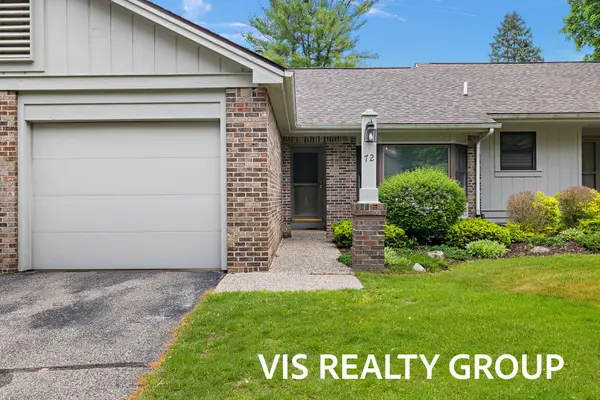 72 Skyline Circle Nw, Grand Rapids, MI 49504