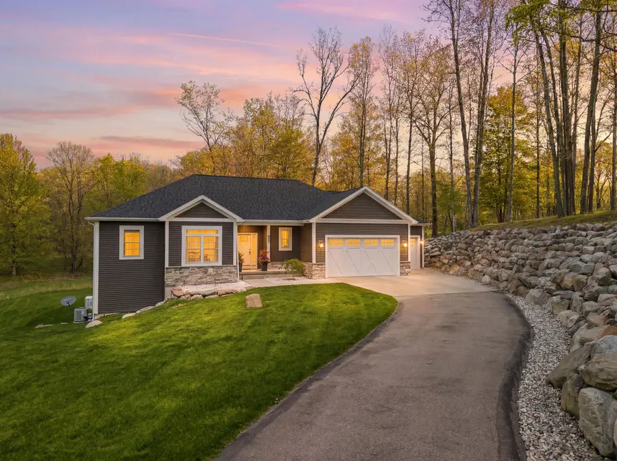 9654 Aberdeen Court, Canadian Lakes, MI 49346 - #2