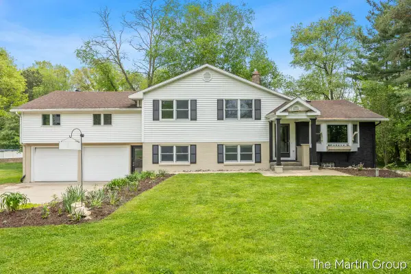 6610 Riga Avenue Ne, Rockford, MI 49341