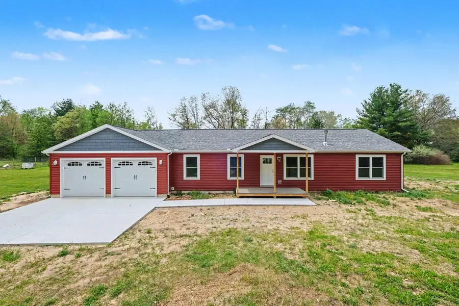4733 Chestnut Avenue, Newaygo, MI 49337 - #2