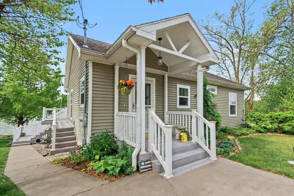 51509 Summit Street, Paw Paw, MI 49079