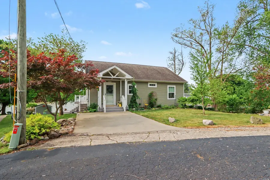 51509 Summit Street, Paw Paw, MI 49079 - #2