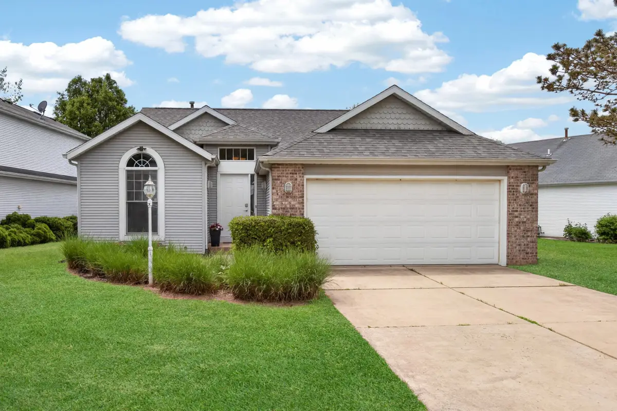 604 N Cygnet Lake Drive, Benton Harbor, MI 49022 - #1