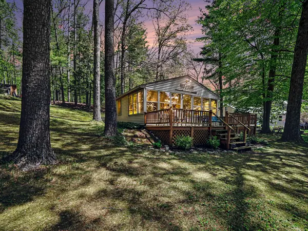 9031 Acorn Drive, Holton, MI 49425