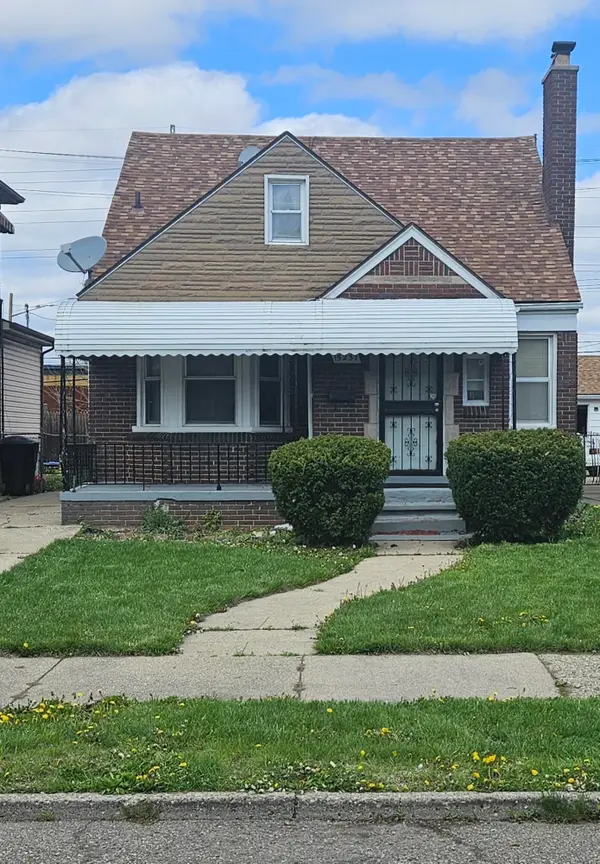 15237 Carlisle Street, Detroit, MI 48205