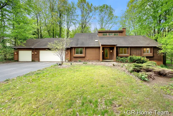 16296 Red Pine Court, Holland, MI 49424