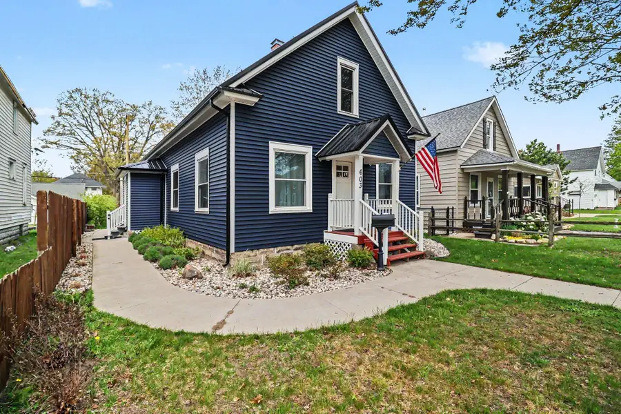 603 N Rowe Street, Ludington, MI 49431 - #2