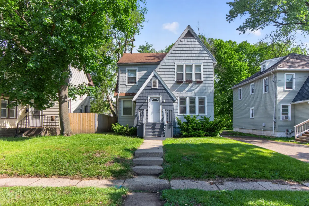 242 W High Street, Jackson, MI 49203 - #1
