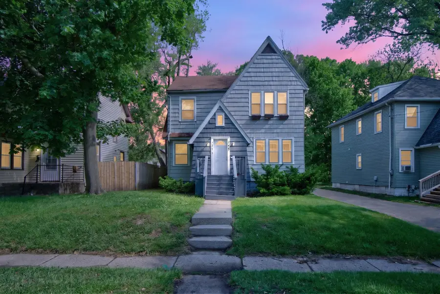 242 W High Street, Jackson, MI 49203 - #2