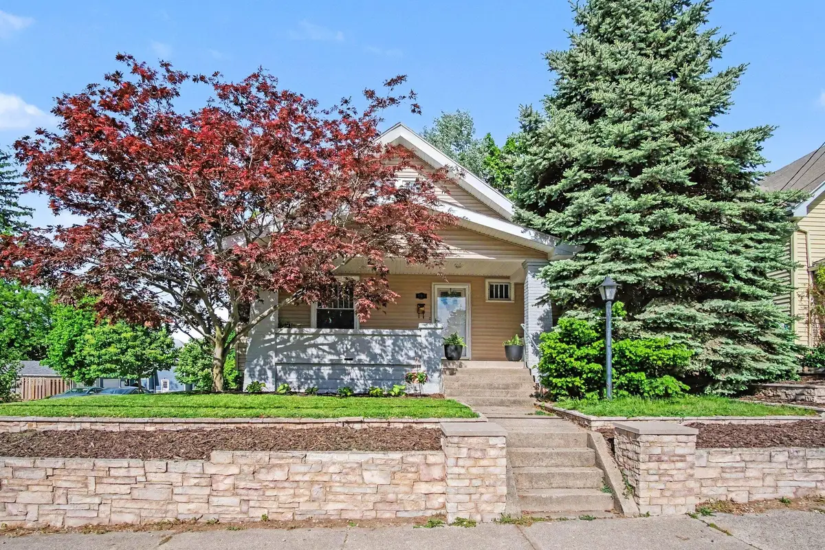 101 Arthur Avenue Ne, Grand Rapids, MI 49503 - #1