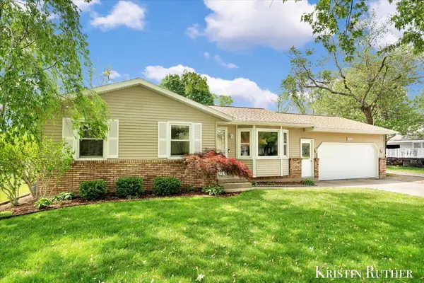 577 Port Sheldon Street Sw, Grandville, MI 49418