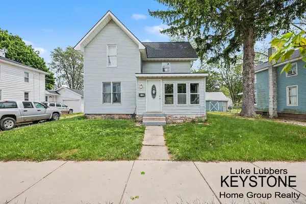 1312 Pearl Street, Lake Odessa, MI 48849