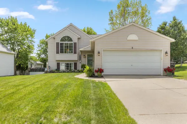 138 Rollingwood Drive, Rockford, MI 49341