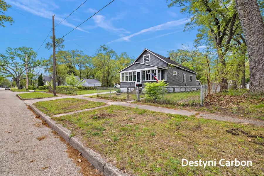 635 Leonard Avenue, Muskegon, MI 49442 - #3