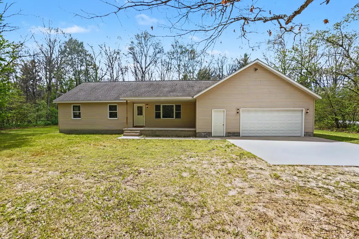 935 W Skeels Road, Montague, MI 49437 - #1