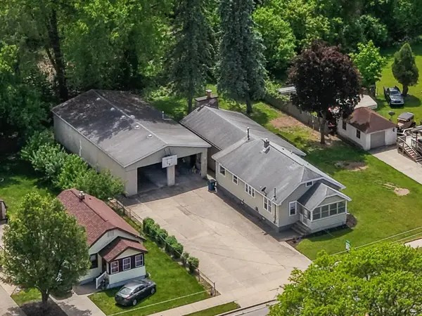 2524 Prairie Street Sw, Wyoming, MI 49519