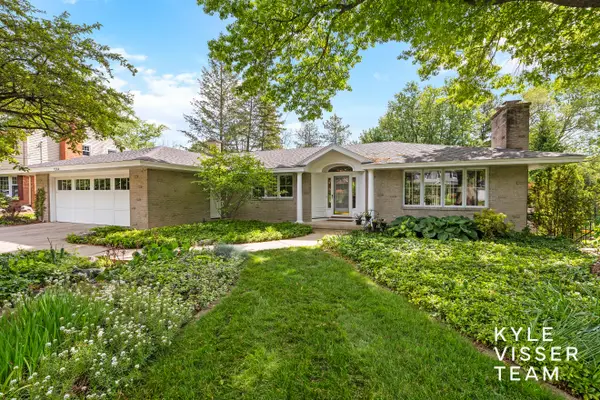 1104 Idema Drive Se, East Grand Rapids, MI 49506