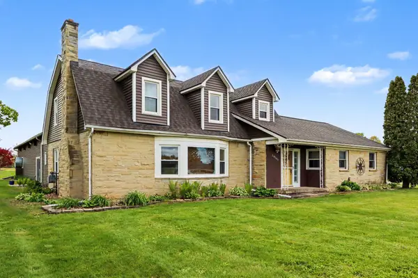 29561 E Red Arrow Highway, Paw Paw, MI 49079