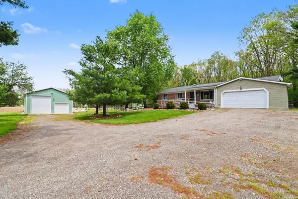 6350 Byron Road, Howell, MI 48855