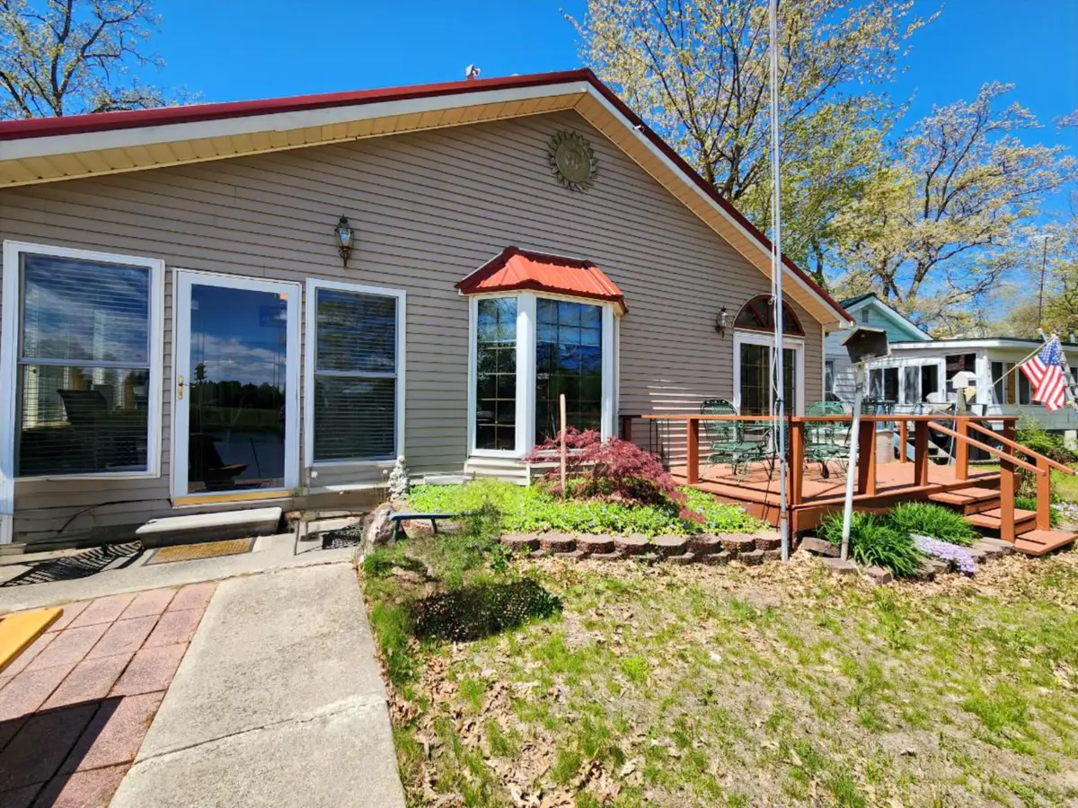 781 N Blue Gill Lake, Harrison, MI 48625 - #1