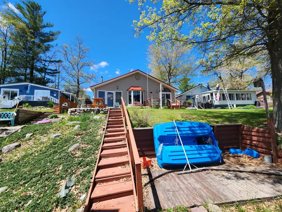 781 N Blue Gill Lake, Harrison, MI 48625 - #3