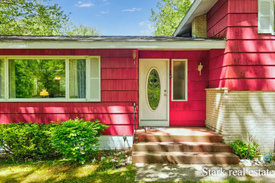 2816 E Mount Garfield Road, Muskegon, MI 49444 - #3