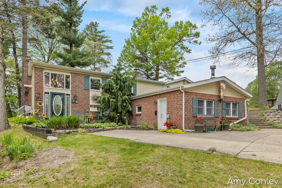 875 Bruce Drive, Middleville, MI 49333 - #2