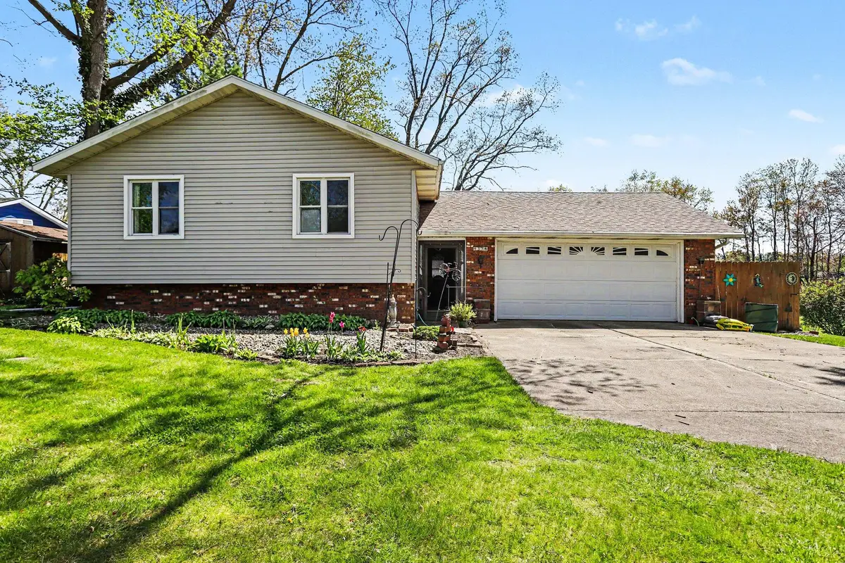 4374 E Tu Avenue, Vicksburg, MI 49097 - #1