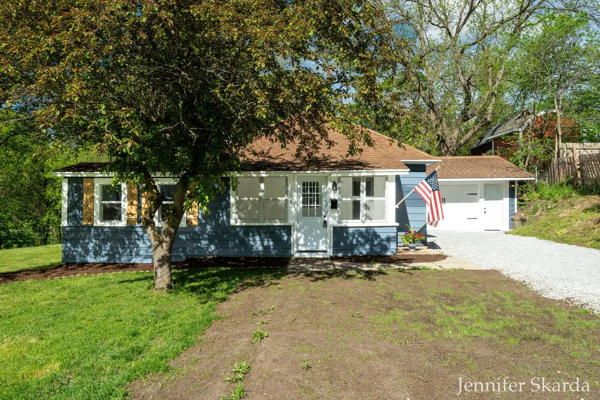 415 N State Road, Belding, MI 48809 - #1