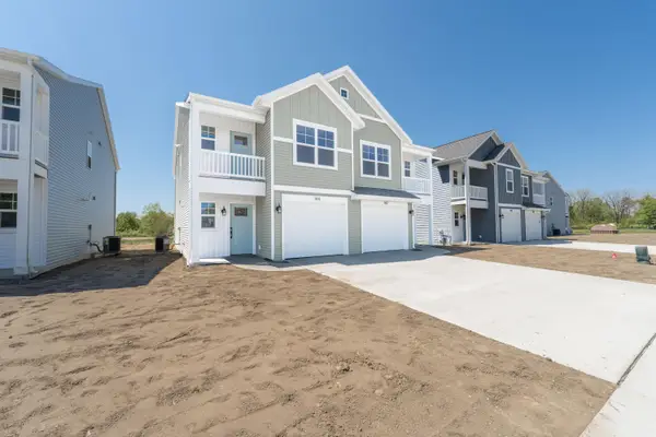 914 Indiana Avenue #14, South Haven, MI 49090