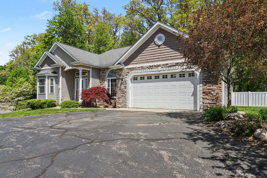 5077 Shane Street, Kalamazoo, MI 49009 - #3