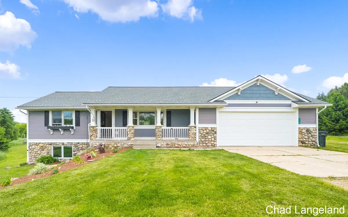 3139 34th Street, Hopkins, MI 49328 - #1