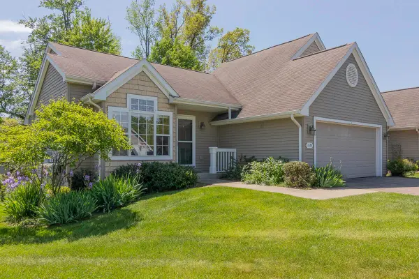 1357 Harrier Ridge, Kalamazoo, MI 49009