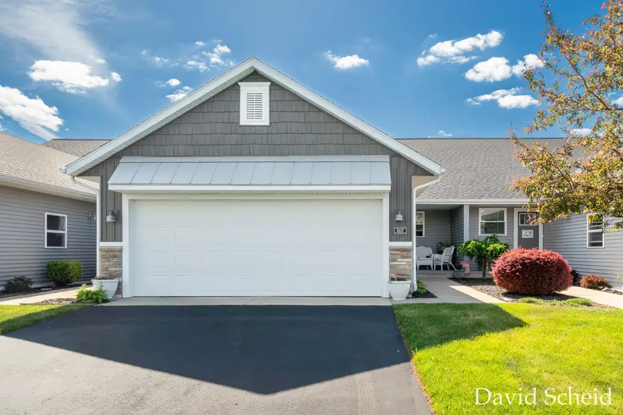 8107 Byron Creek Drive Sw, Byron Center, MI 49315 - #3