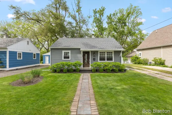 425 South Haven Street, South Haven, MI 49090