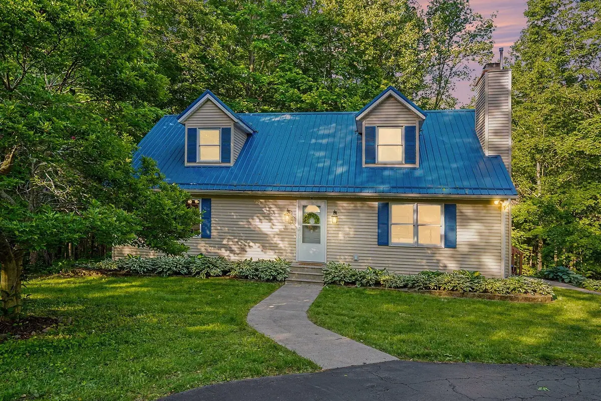2912 Niles Buchanan Road, Buchanan, MI 49107 - #1