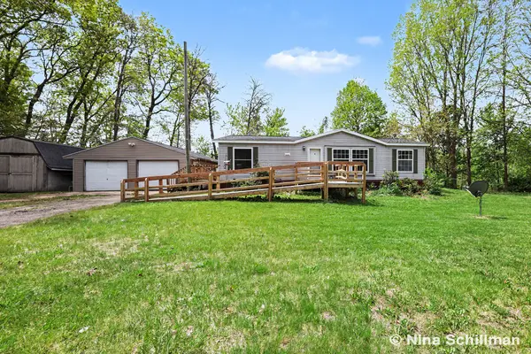 12150 Woodland Park Drive Ne, Belding, MI 48809