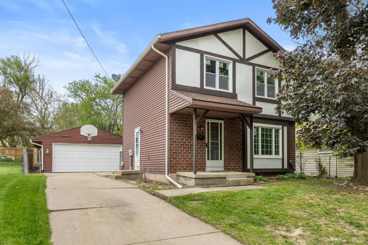 1073 Sweet Street Ne, Grand Rapids, MI 49505 - #1