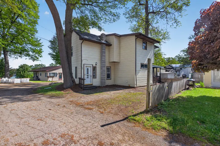1651 Tennis Court Court, Pleasant Lake, MI 49272 - #2