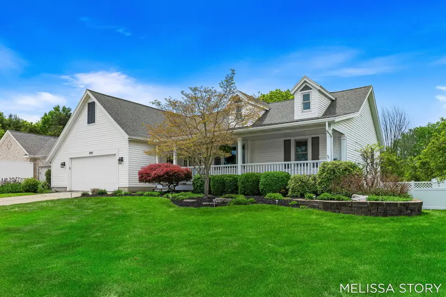 4991 Red Maple Court Sw, Wyoming, MI 49418 - #3