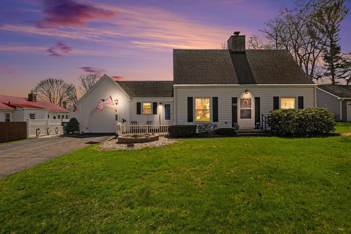 140 E Oakland Place, Battle Creek, MI 49015 - #1