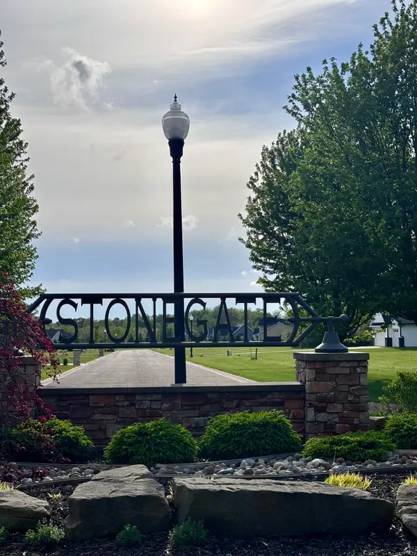 106 Stonegate Drive, Battle Creek, MI 49015
