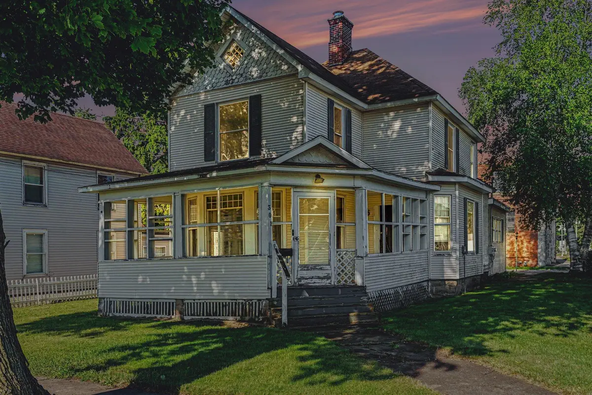 301 S Jefferson Street, Sturgis, MI 49091 - #1