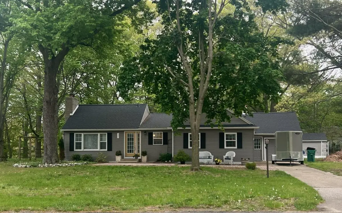 321 S Buys Road, Muskegon, MI 49445 - #1