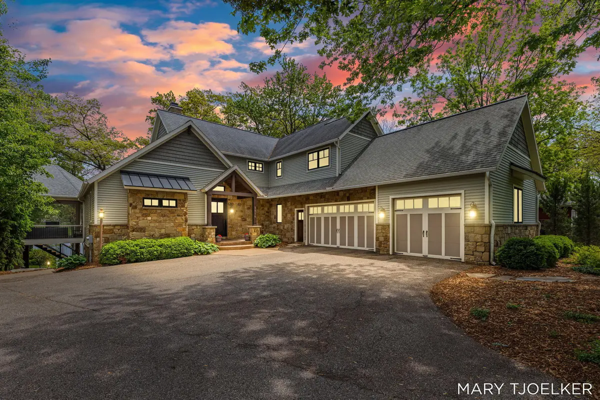 3516 Goodwood Drive Se, Grand Rapids, MI 49546 - #1