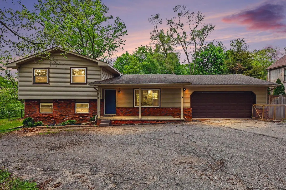 8770 Pettysville Road, Pinckney, MI 48169 - #1